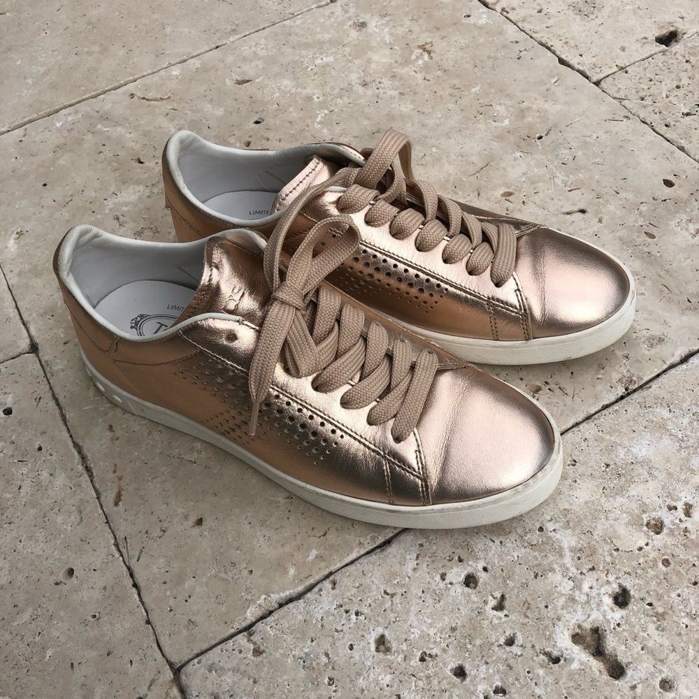 Tod’s bronze metallic sneakers